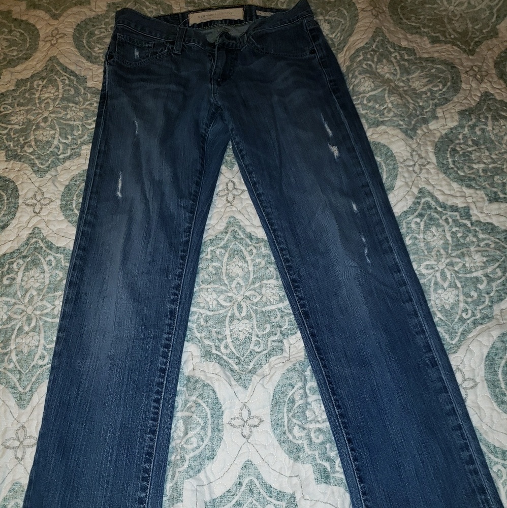 NY & Co distressed boyfriend jeans